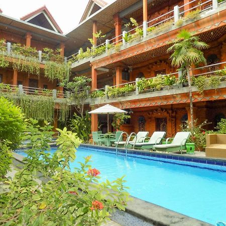 Hotel Lumbung Sari Legian Eksteriør billede